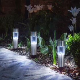   Elegáns LED Kerti Szolárlámpa - Automata Világítás, IP44 Vízálló