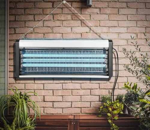 60W rovarcsapda UV fénnyel – 3800V, 300 m2, 3x20W fénycső, felfüggeszthető