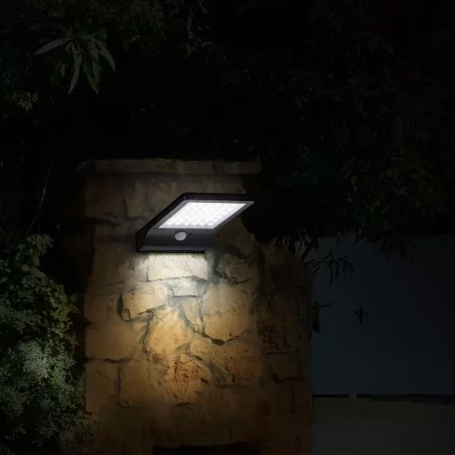 Szolár falilámpa - napelemes, mozgásérzékelős, kültéri LED világítás