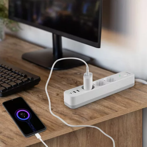 Videx Oncord fehér színű 3-as professzionális hosszabbító kapcsolóval 3m-es kábellel 2 x USB + 1 x USB-C