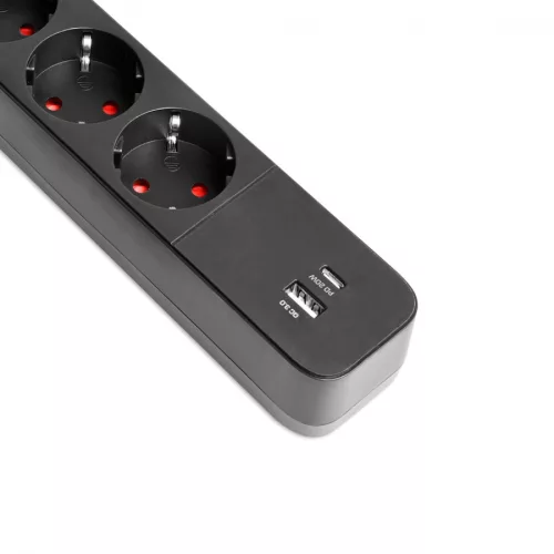 Videx Oncord fekete színű 4-es professzionális hosszabbító kapcsolóval 3m-es kábellel 1 x USB + 1 x USB-C