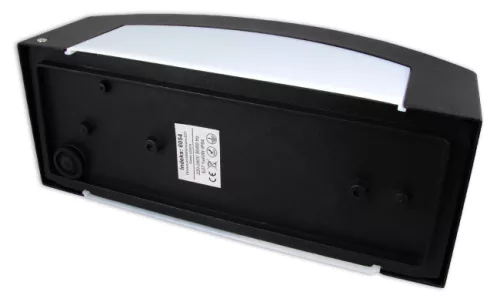 MasterLED Corso kültéri fekete oldalfali lámpatest E27-es foglalattal